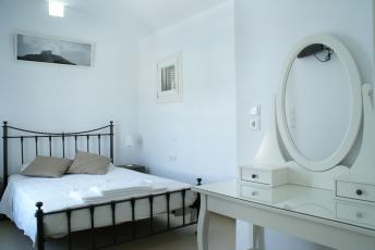 7maisonette2-bedroom.jpg