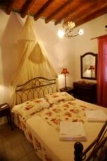 sifnos-rooms-poulati1.jpg